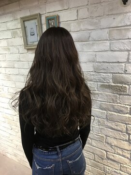 クロエ バイ ラヴィズム 寺尾店(CLOE by LUVISM) ダークグレージュ