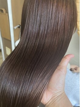 アルロン(Arllon)の写真/《ダメージレス×艶×潤い×透明感》全てが叶う万能カラー◇ハーブエキス配合/天然由来で頭皮・髪に優しい!