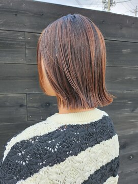 切りっぱなしボブ　外ハネ