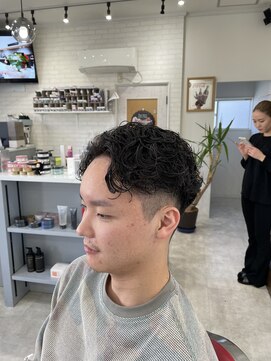 キューカンバー(CUCUMBER) メンズ【リバースパーマ】