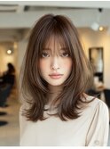 ハッシュカットバタフライカットダークブラウンカーテンバング