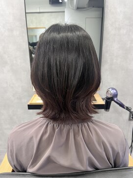 クラン 六甲道(Chlan) 抜け感レイヤー　外ハネミディ　グラデーションピンク