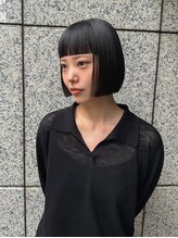 ハル(HAL)&nbsp;アンダーリップラインボブ × 重めオン眉バング ボブ