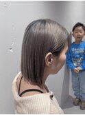 シルバーグレージュ