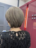 ラルーチェ ラスパ御嵩店(La Luce) 大人美人ショートボブ ミルクティーベージュ