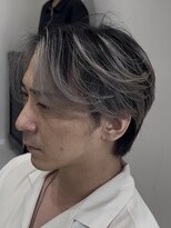 コスモス 町田(COSMOS)&nbsp;大人シルバーバレイヤージュ×センターパート町田美容室