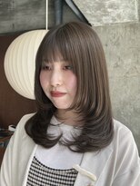 ヌク(nok)&nbsp;オリーブグレー×レイヤーカット