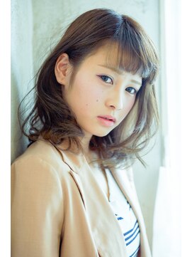 シャルム(CHARME) ゆるふわ質感で実現するハ－フスタイルボブ