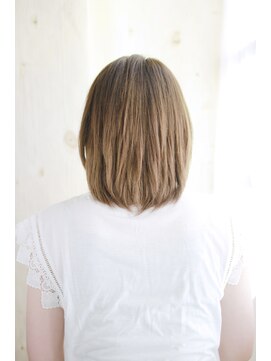 シュシュット(chouchoute) インナーカラーバタースパイラルセンシュアルショートカット/211