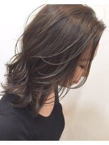 リゴ ヘアー(RIGO hair) アッシュ、ラベンダー、ツヤ感、透明感、ゆるふわ、ワンサイド