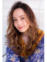 ロンド フィーユ(Lond fille)&nbsp;ハイライトスパイラル巻き髪スタイル担当平川友理