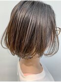 bob (透け感グレー、ボブ、グラデーションカラー)