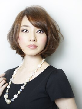 ラフ フロム ガーデン(Laf from GARDEN) 加藤貴大30代40代人気大人可愛いひし形シルエットボブスタイル