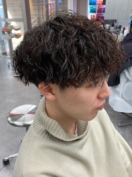 フィフスワン(fifth one) 波巻きパーマメンズパーマメンズヘアツーブロックツイストパーマ
