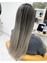 イト(ito.)&nbsp;外国人風ホワイトバレイヤージュ_ピンクベージュ_マチルダボブ