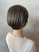 アイドット(i.)&nbsp;ショートボブ。