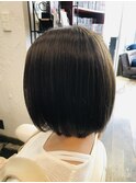 内巻きショートボブ