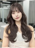 韓国ウェーブヘア オリーブグレージュカラー 似合う顔周りカット