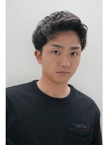 モリゲン フェローシップ レグ(MORIGEN fellowship REGU)&nbsp;メンズカットアップバングニュアンスパーマコンマヘア0103