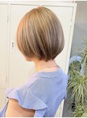 ミルクティーベージュ　大人丸みショート
