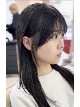 エメヘアデザイン ルイス(Aimer Hair Design Lewis) 小顔効果の顔まわりカット/弘前市