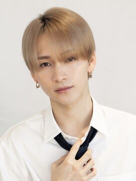 オーシャントーキョー 渋谷(OCEAN TOKYO) フェザーパーマ刈り上げショートセンターパートシャドウパーマ