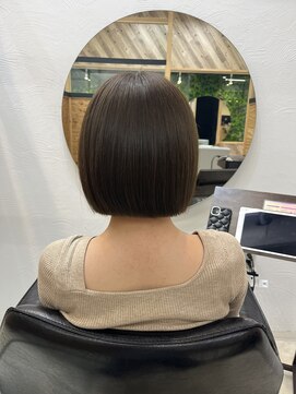 切りっぱなしボブ