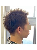 シーン(SeeN.)&nbsp;黒髪ならビジネスシーンにも◎スパイキーよりかっちりめショート