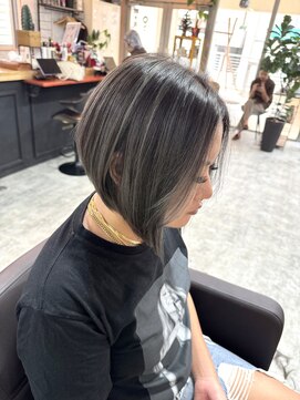シールドヘアー 沖縄 新都心(C'LD Hair) ハイライト/前下がりボブ/クラシックボブ