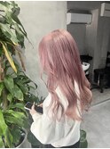 ピンクベージュ