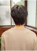 ナチュラルコンマショート20代/30代/40代/庭瀬