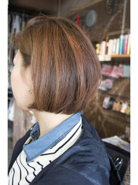 オーバーキャプテンネイキッド(OVER CAPTAIN NAKED) こなれ感♪外国人風前下がりボブ