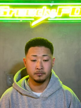 グリーディーフォックス 代々木(Greedy FOX) 韓国マッシュ/センタ-パ-ト/ツイストスパイラル/スキンフェード