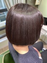 エムスリーディー アルル 赤坂店(M3D alulu)&nbsp;大人気の切りっぱなしボブグレージュ