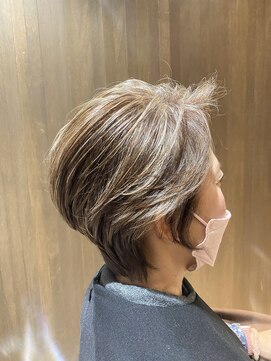 キコーヘア(kiko hair) 白髪ぼかしハイライトスタイル