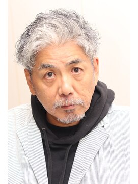 ヘアーアンドグルーミング ヨシザワインク(HAIR&GROOMING YOSHIZAWA Inc.) 60代カジュアルツーブロックアップバングフェードパーマ