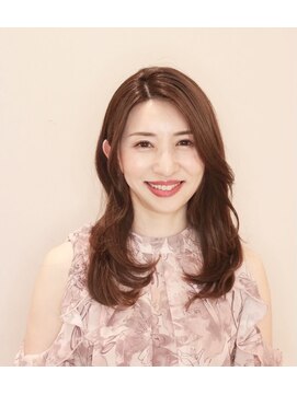 アンベリールフルー(EMBELLIR fleur) ボリュームロングレイヤー　３０代・４０代・５０代