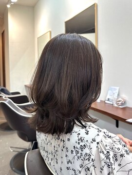 ポピイズ(POPPIES) ミディアムスタイル【グレージュ】