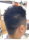 メンズ/スパイキー/ショート/刈り上げ/黒髪/アップバング