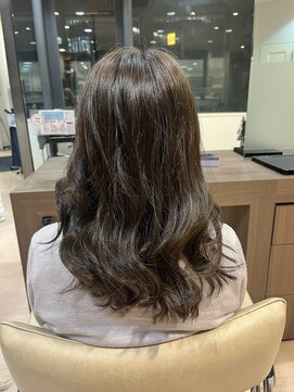 ヘアサロン アウラ(hair salon aura) 秋色オリーブグレージュカラーオリーブベージュカラー