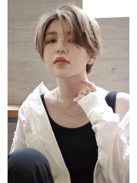 アンダー(ANNDER) ハイトーンハンサムショート(ANNDER)ブリーチカラーダブルカラー