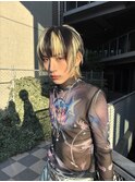 黒金メッシュのウルフヘア