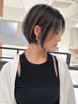 ネイロ バイ ジルブラン 葛西(NeiRo by JIL BLAN) ハイライト白髪ぼかしダブルカラーインナーカラーショートボブ