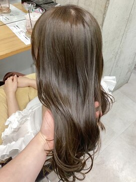 ディーエックス スリー(Dxxxx III) オリーブラテベージュ