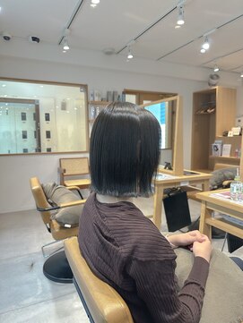 クラップス 上大岡(CLAPS) 切りっぱなしボブオリーブアッシュ30代40代