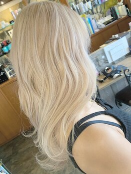 アルグラーテ (Arglarte)の写真/【再現性の高い似合わせカット】圧倒的技術力と丁寧なカウンセリングで高リピート率◎ショートボブも得意