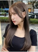 グレージュと顔周りカット ロングヘアー 髪質改善 縮毛矯正