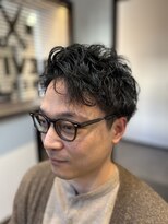リバイブ(REVIVE)&nbsp;大人男性のスプリングパーマスタイル