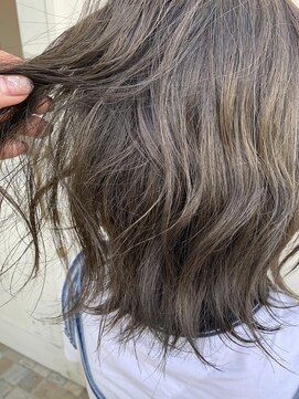 ベルヘアールーム(BELLE HAIR ROOM) ピスタチオベージュ