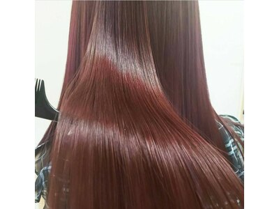 Iz Hair Labo流ストレートは毛先まで潤う！極上・感動の艶髪へ☆